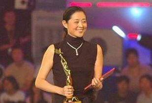 娱乐吃瓜小将倪萍,娱乐圈的“段子手”，从春晚幕后到生活点滴
